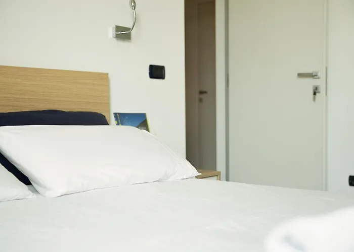 Room In Roma Isole